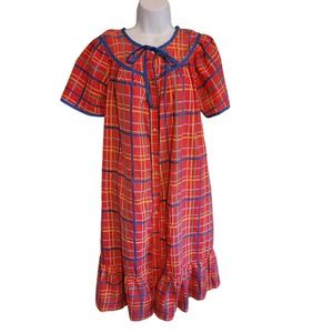 Vintage Spotlight Red Plaid Snap Front Ruffle Bottom Housedress